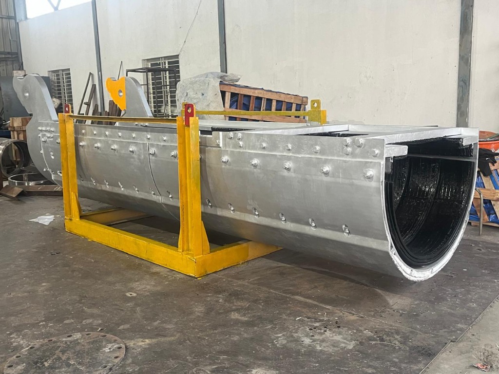 Guide support roller receiving trough